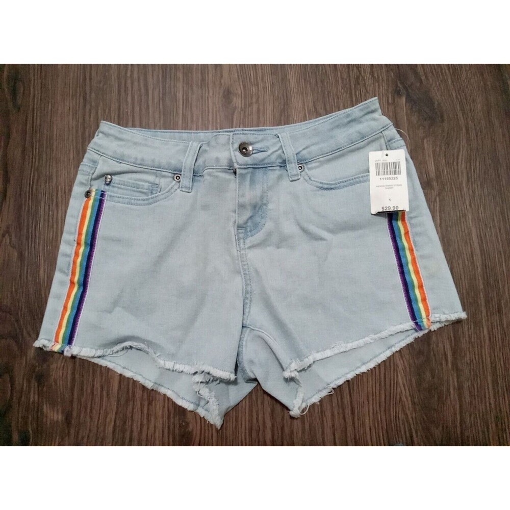 NWT Blackheart  Shorts Juniors Size 1 Light blue wash  Denim Jeans low rise
